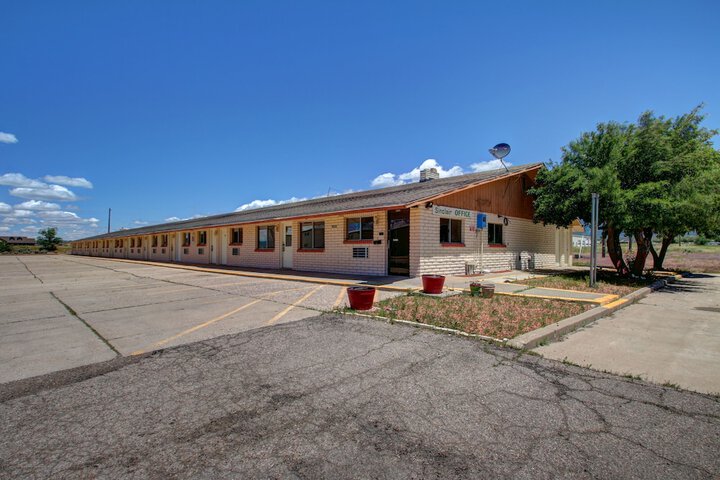 Hotel 6 of 37