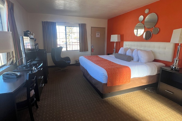 Room 27 of 58