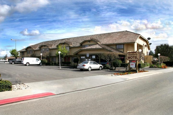 Hotel 2 of 35