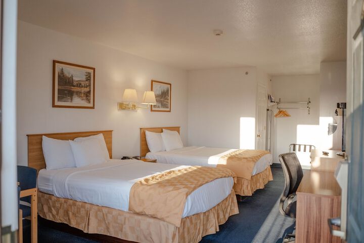 Room 7 of 25