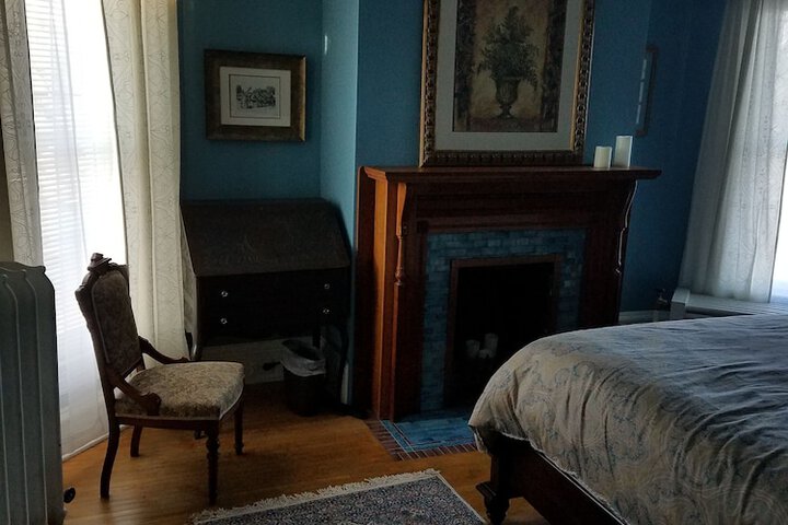 Oaklawn Inn LLC