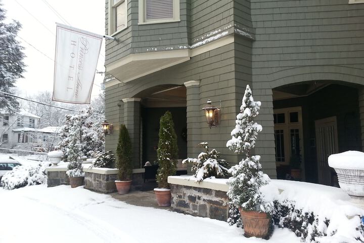 Hotel 3 of 122