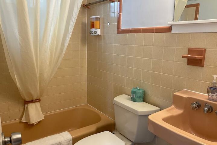 Room 13 of 26