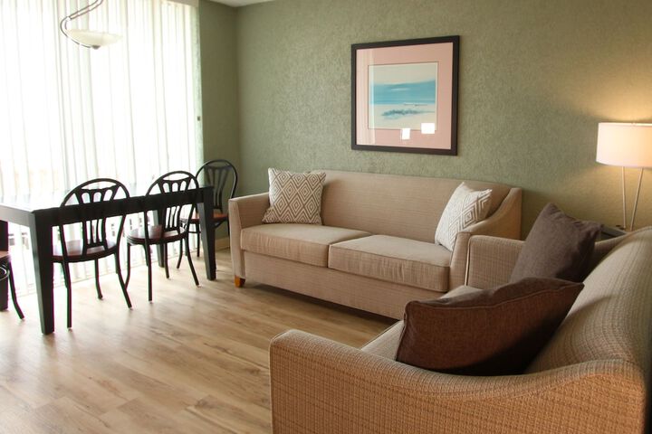 Room 10 of 43