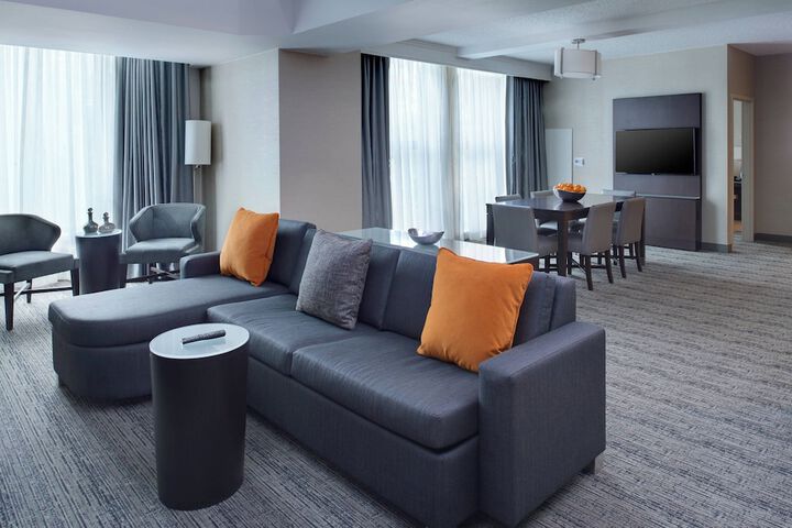 Chicago Marriott Suites OHare