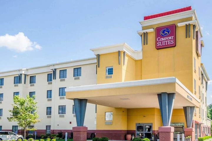 Hotel 2 of 83
