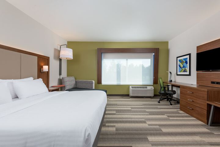 Holiday Inn Express Queensbury - Lake George Area by IHG