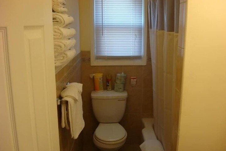 Room 18 of 44