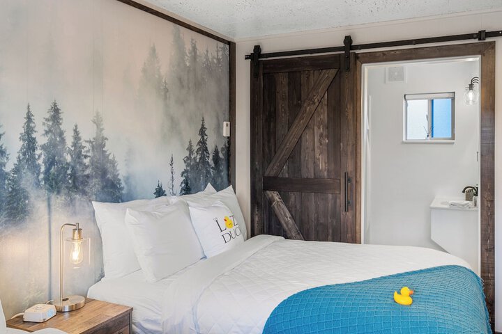 Room 43 of 70