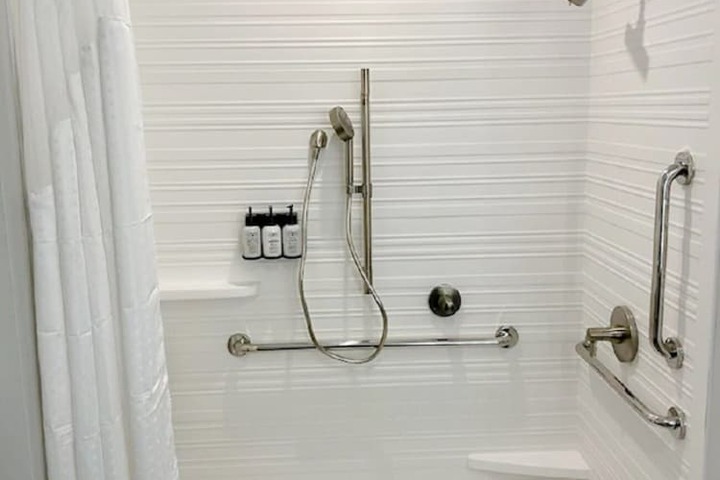 Room 20 of 36