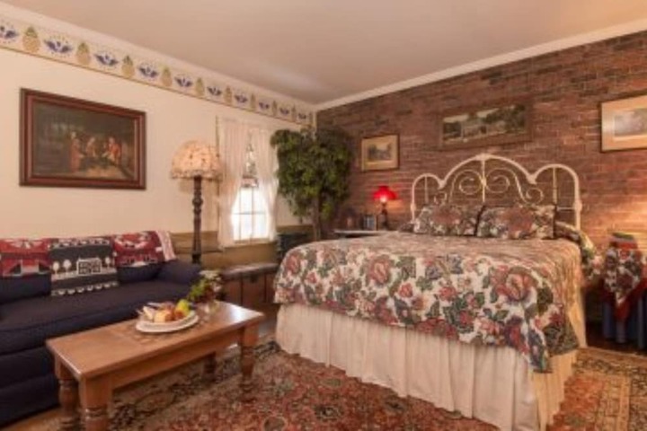 Room 22 of 27