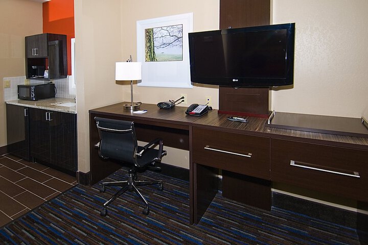 Room 12 of 41