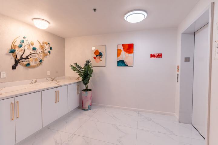 Hotel Aluxor SFO