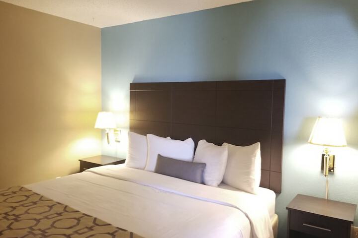 Room 7 of 25