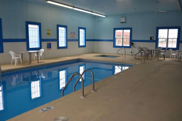 Pool 8 of 41