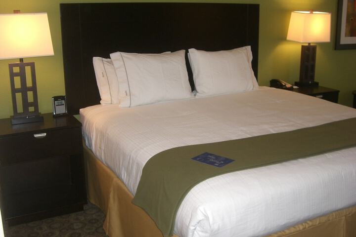 Room 51 of 81
