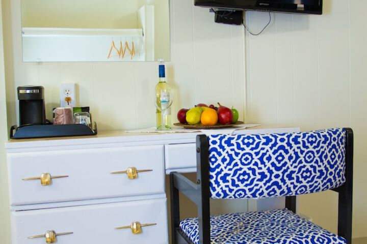Room 13 of 39