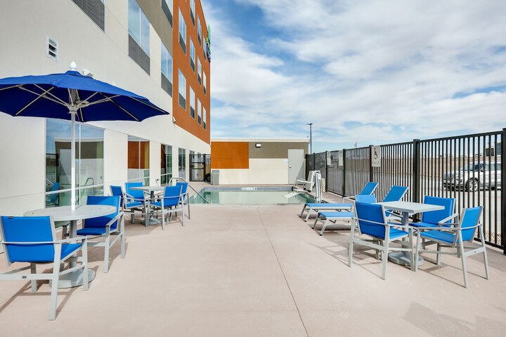 Holiday Inn Express Kermit by IHG