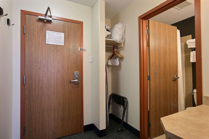 Room 49 of 56