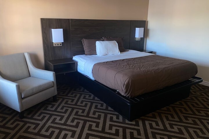 Room 19 of 39