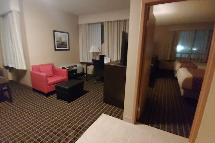 Room 48 of 64