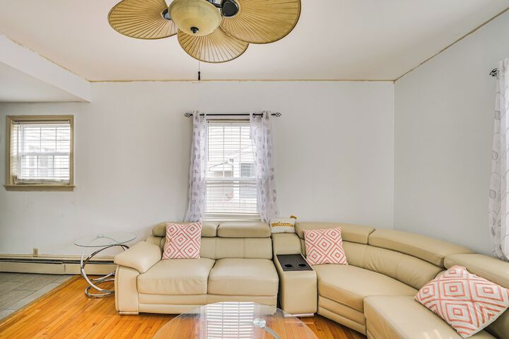 9 Mi to Dtwn Boston: Cozy Malden Apartment