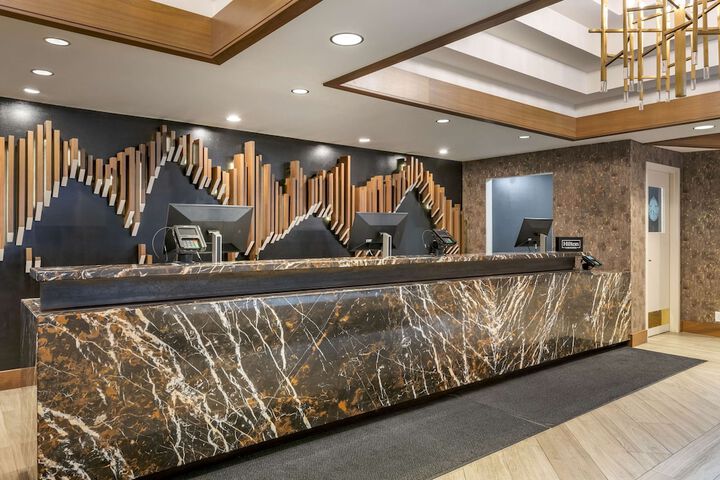 Hotel Interior 12 of 46