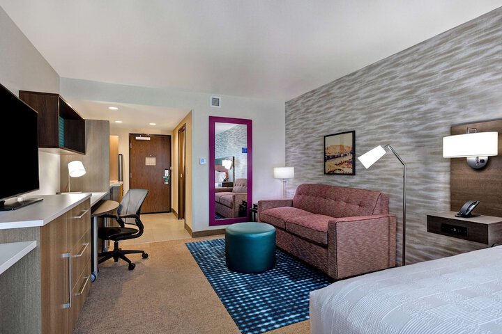 Room 18 of 38