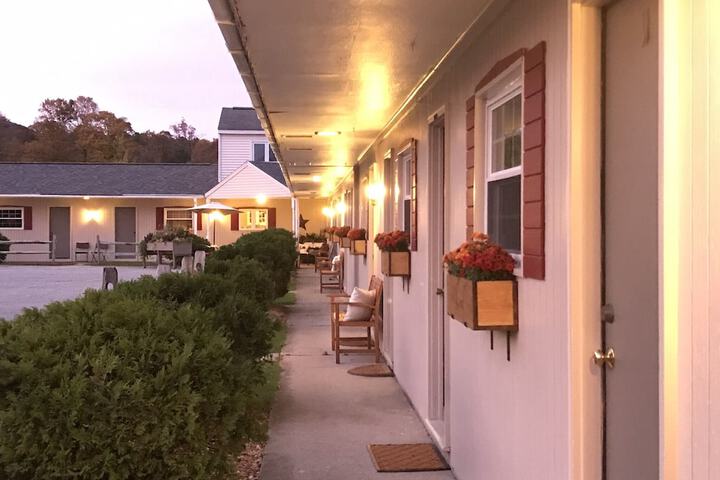 Brittany Motel