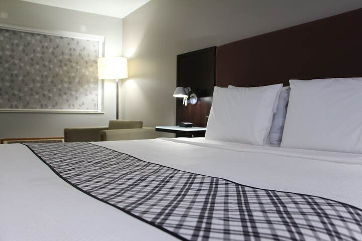 Room 26 of 35
