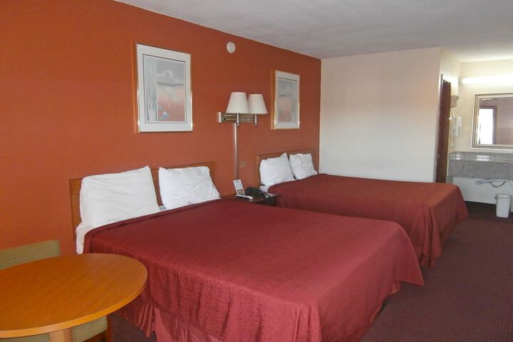 Room 8 of 13