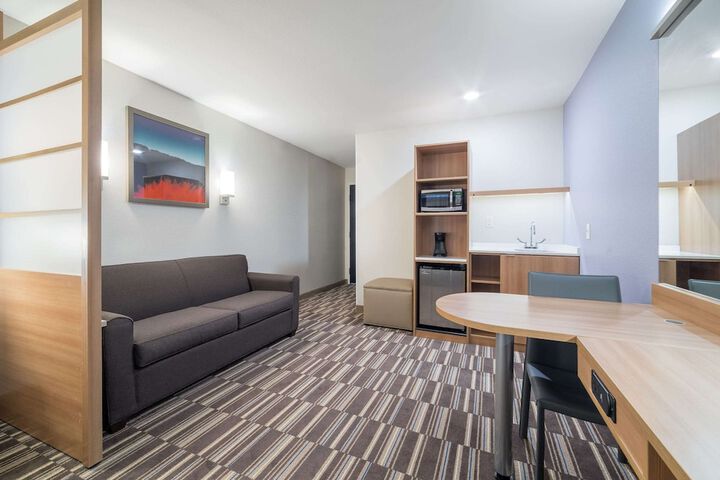 Room 46 of 61