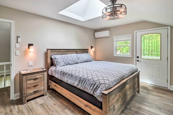 Chic Long Pond Family Home w / Fire Pits & Deck!