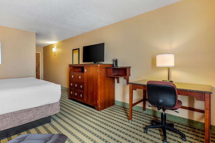 Room 19 of 28