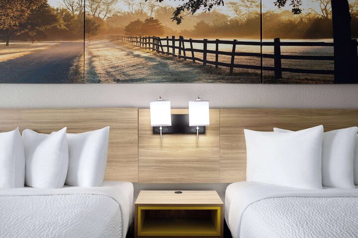 Days Inn by Wyndham Waycross