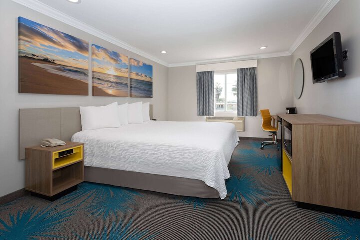 Room 60 of 79
