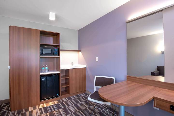 Room 7 of 16