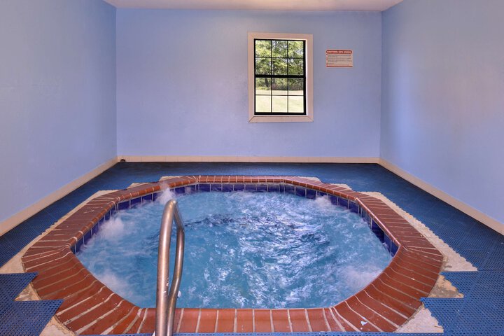 Pool 8 of 30
