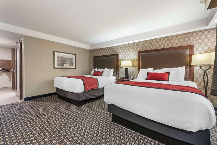 Room 43 of 73