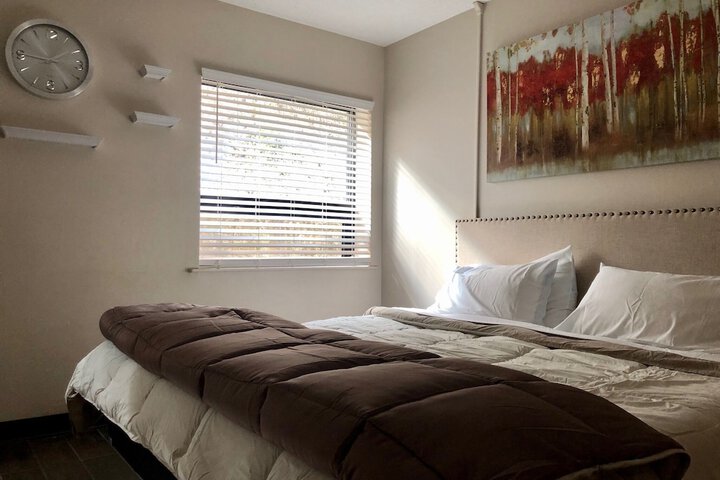 Room 12 of 66