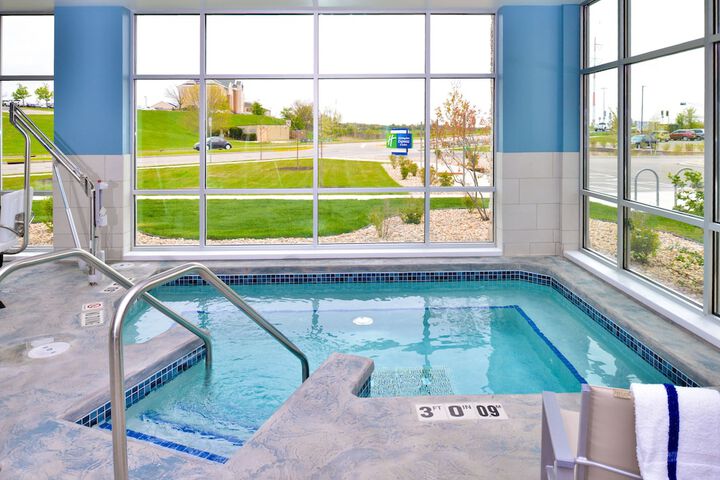 Pool 17 of 58