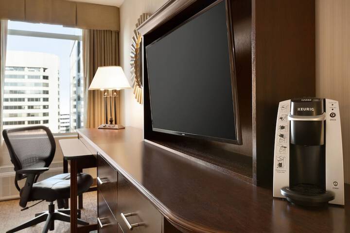 Crowne Plaza Crystal City-Washington D.C. by IHG