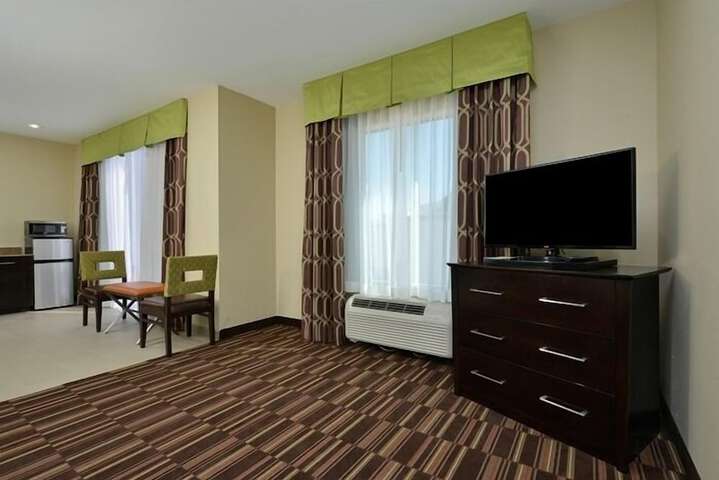 Room 27 of 52