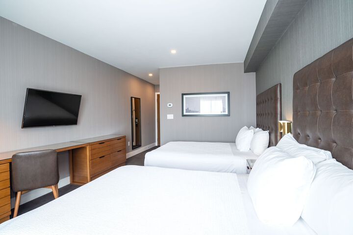 Room 28 of 67