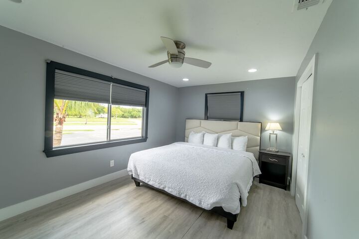 Room 16 of 39