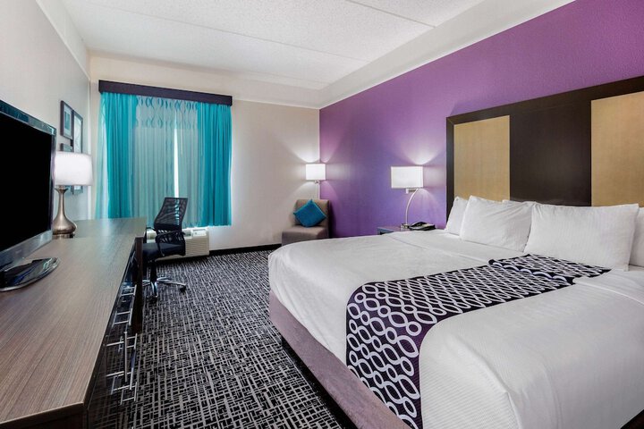 Room 21 of 35