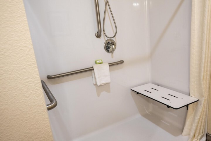 Cobblestone Hotel & Suites - Lamar