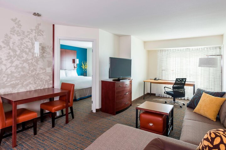 Room 17 of 25