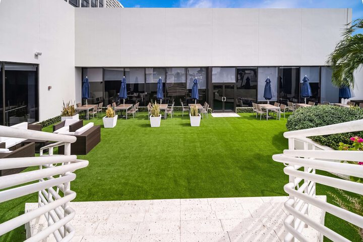 Terrace/Patio 68 of 70