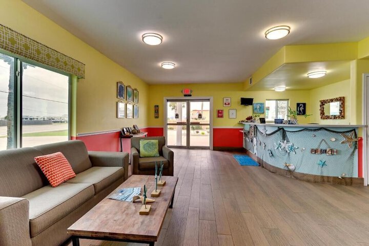The Island Hotel Near Beach Port Aransas